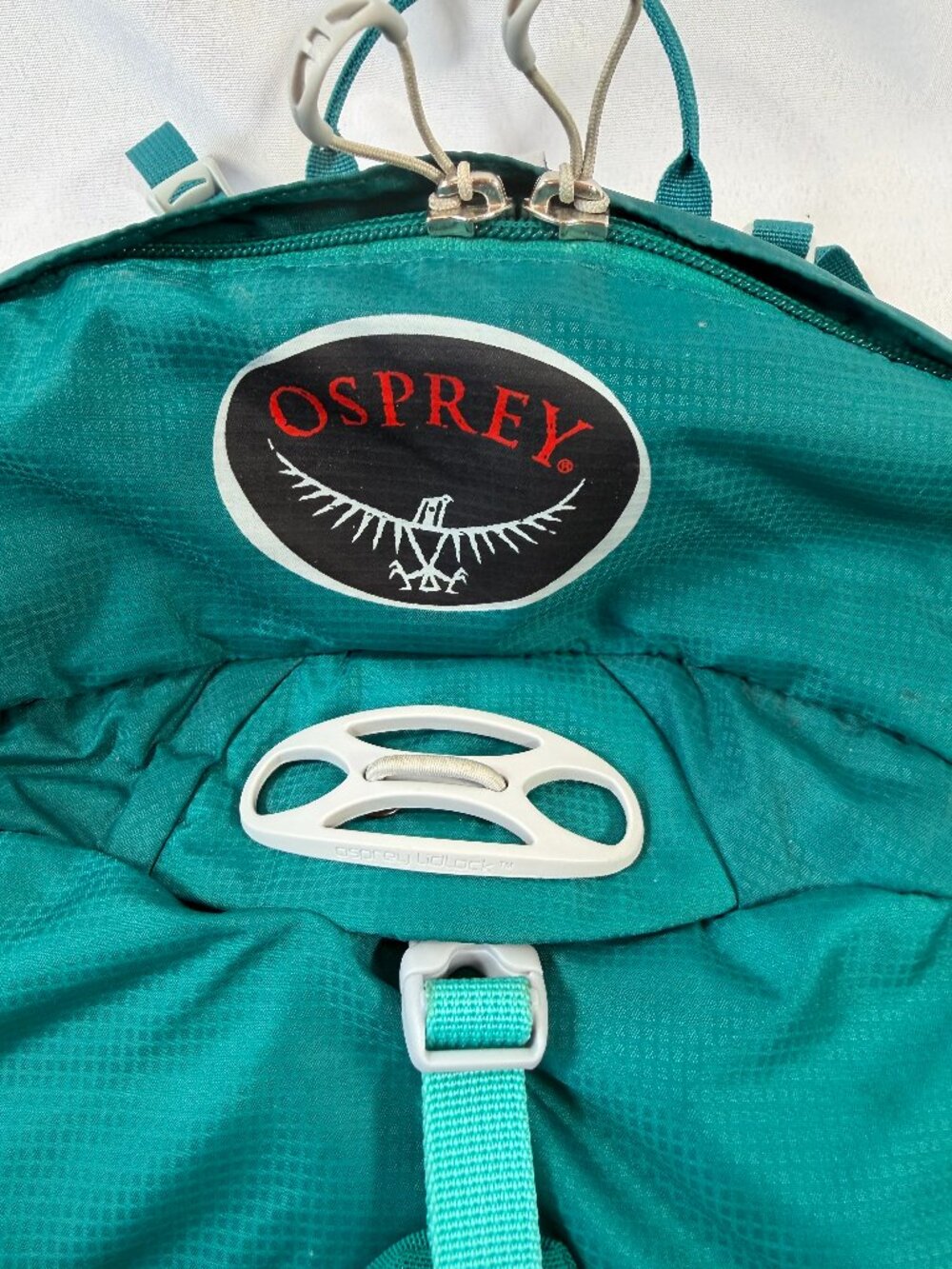 Osprey Tempest 20 Backpack W/ Platypus Bladder, LIKE NEW - Picture 2 of 10